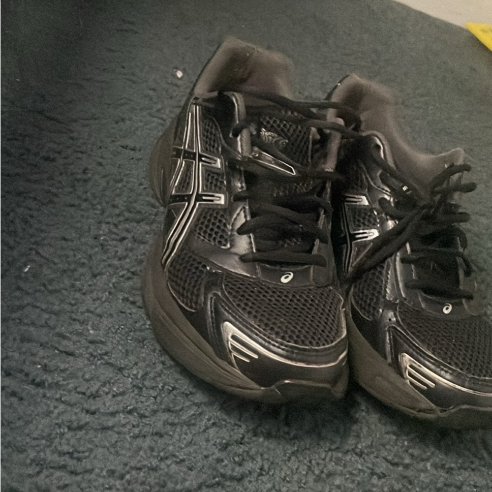 Black ASICS 1130 gels TRADE ONLY!!! I need some decent reps HAMPTON GA AREA - Picture 2 of 3